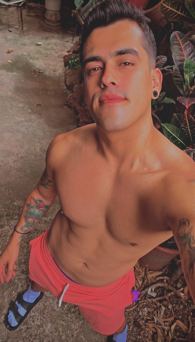 FIFIJimnz's tweet photo. 🙃🌸🍃 https://t.co/McjKnYaoRt