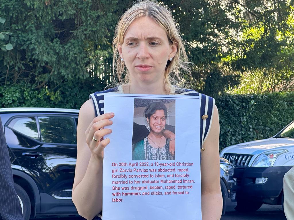 Voice4Justice7's tweet photo. Brussels, 08/14/2023 -
#BlasphemyLaws #ForcedConversions #ChildMarriages #Minorities #Christian #UnSave #Girls #Women
@UN
@UN_HRC
@JosephjansenVFJ
@JubileeC https://t.co/57bnC7eFM0