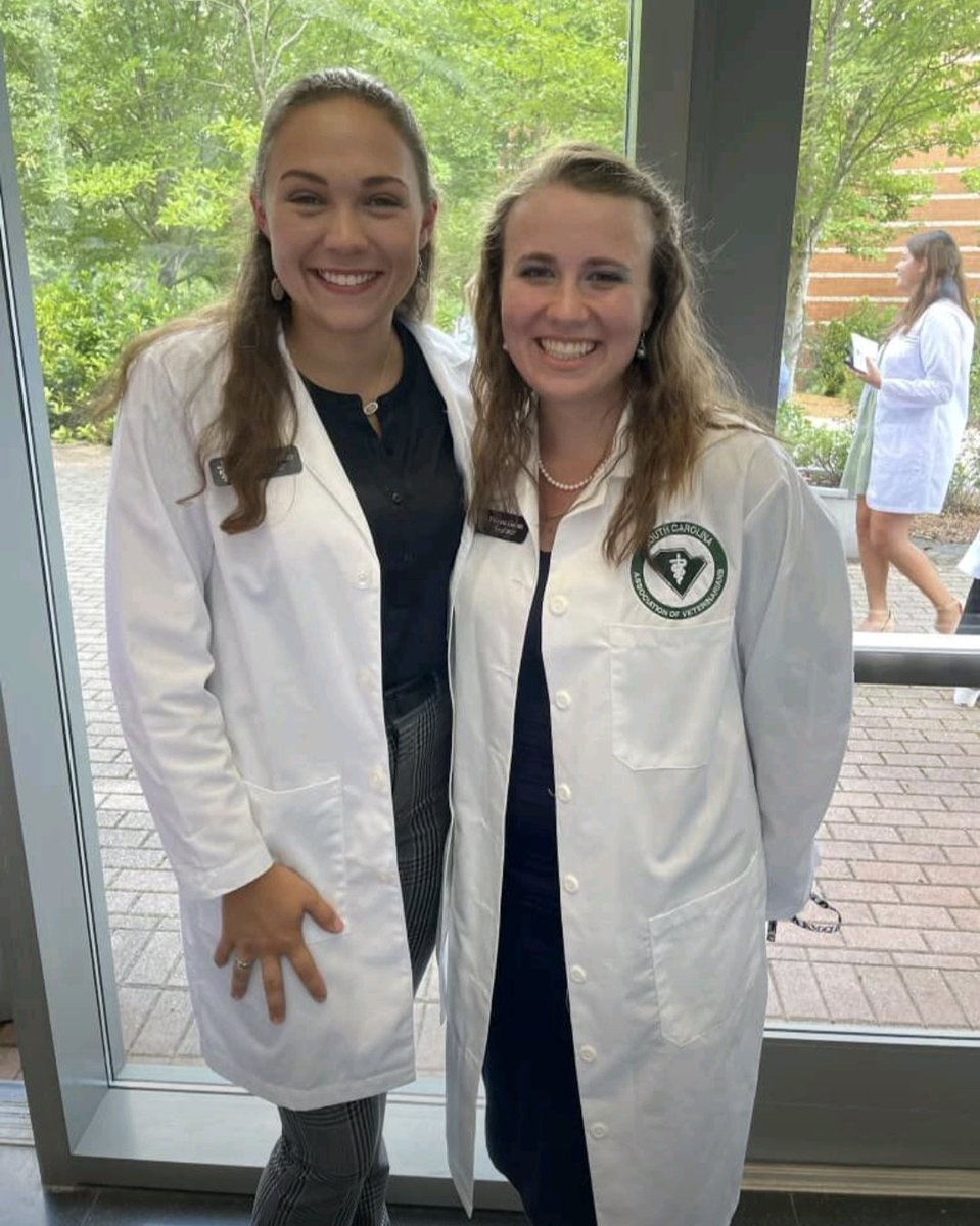 We are proud of two South Carolina residents and former Knights- Sarah Beth Felker and Victoria Garvin at their White Coat ceremony today at the University of Georgia.
#scotlandcountync #laurinburgnc #proudtobeaknight