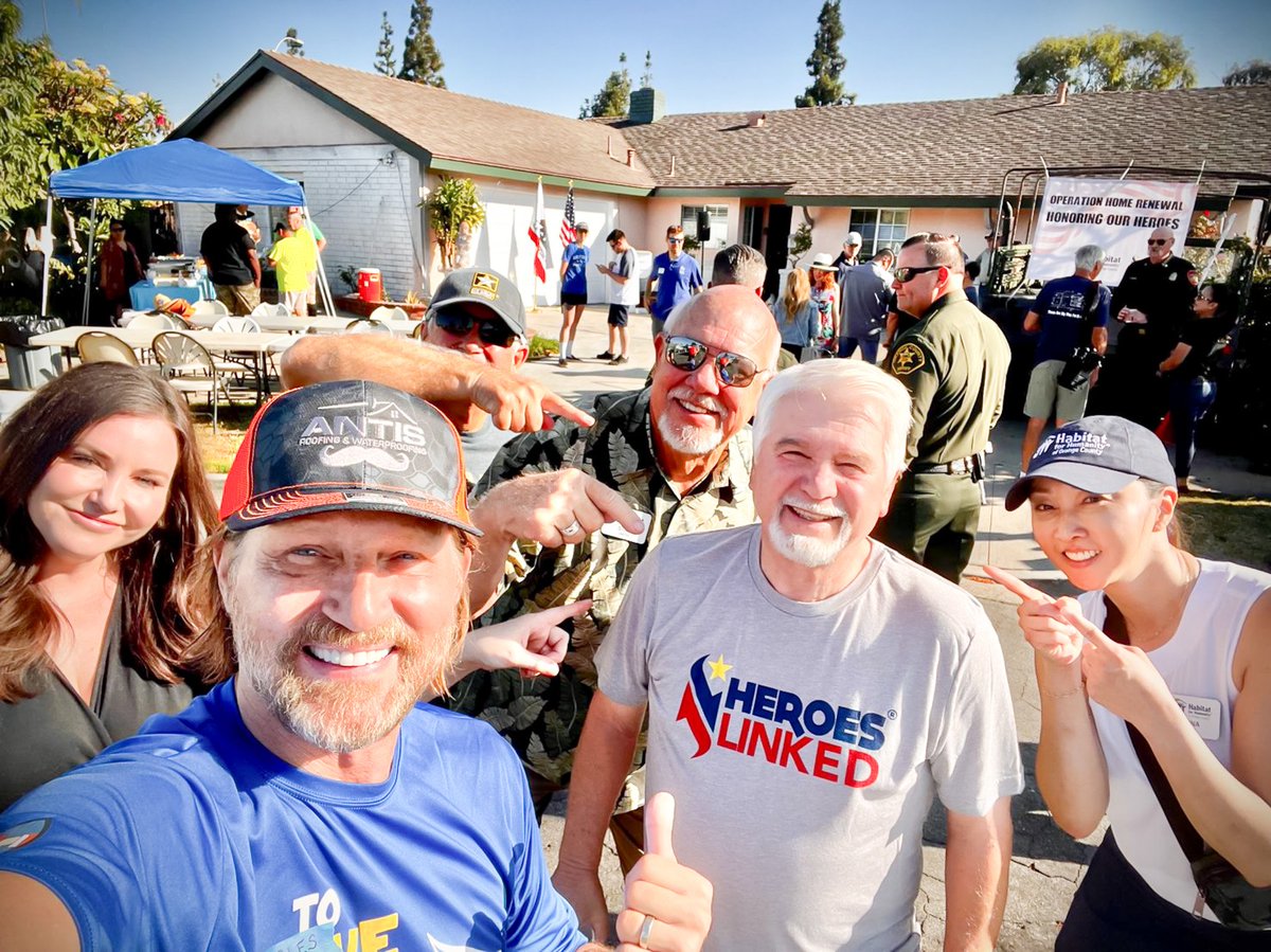 antisroofing's tweet photo. Community partners working together, to lift others higher! That's #bettertogether in action!

It's the story of @habitatoc along with @HeroesLinked  teamed up to help veteran, Paulnhu “Paul” Nguyen, and his family with much needed home repairs.

Learn more below! https://t.co/lqzi6yp4Js