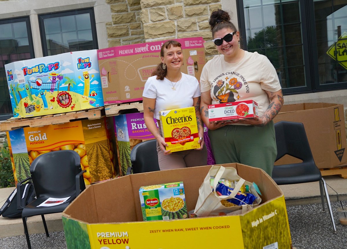 TrinityEnglish's tweet image. Thank you to our dear friends at @ComHarvest for helping us with our food drive! We appreciate all of your donations. #DTFW 

334 pounds of food was collected for our hungry neighbors!