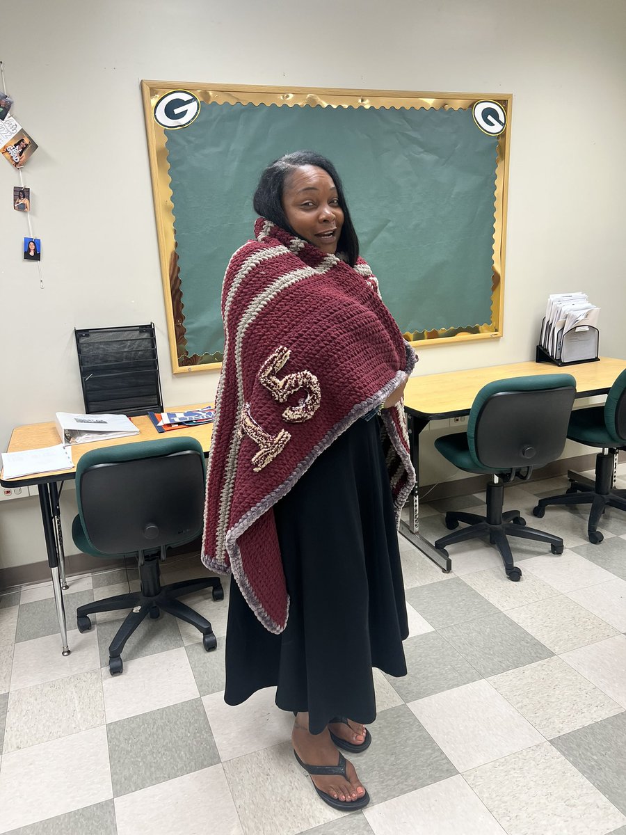crocheteffect's tweet photo. Another satisfied customer! Order your custom handmade throw from @thecrocheteffectllc… any color… any size… personalized embroidery available… order yours today!!! #BeGreat #NeverNotWorking #giftideas #crochet #crochetaddict #crochetlove #crochetinspiration  #handmade https://t.co/vGoyRcJxaR