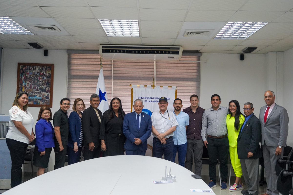 fepafut's tweet photo. ¡CONVENIO🤝!

FEPAFUT, encabezada por su presidente, Manuel Arias, y @udelasfc, encabezada por su rector, el Doctor Juan Bernal, firmaron este lunes 14 de agosto el “Convenio Marco de Cooperación”, con el fin de fortalecer la formación de profesionales ligados al deporte💪🏽. https://t.co/ia4WozWmp4