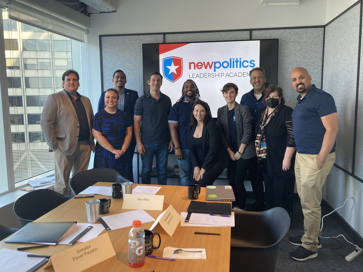 NewPoliticsAcad's tweet photo. Last week, we hosted our first ever Elected Leaders Program! This program helps elected leaders remain grounded in their values, while sharpening the skills they need to govern effectively. https://t.co/XdAYavDJKE