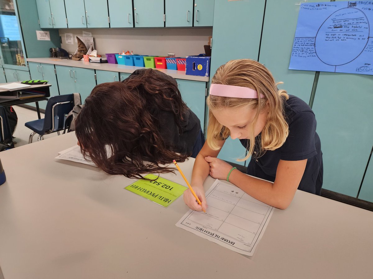 mdavidson916's tweet photo. Working collaboratively as we do math around the room to review what we know! @CvonAncken @rpk8magnet https://t.co/UfymjKTVDj