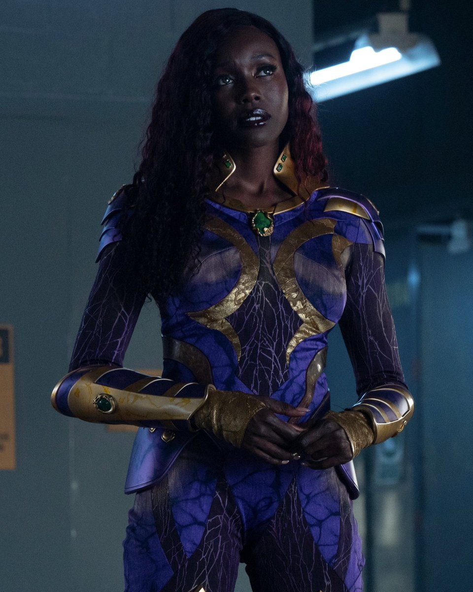 koryanderscurls's tweet photo. I love dark-skinned women who play superheroes. https://t.co/2l17MEAjBn