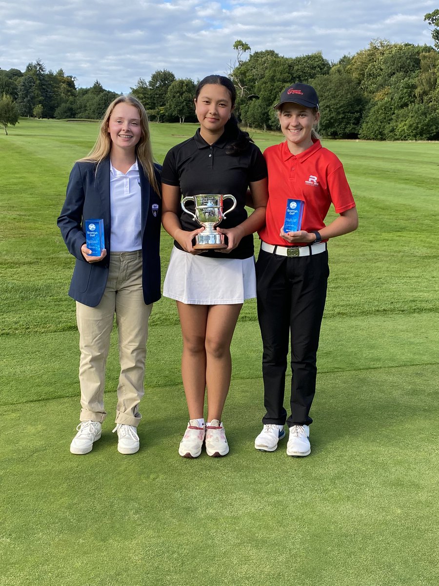 Arianna Golf tweet media