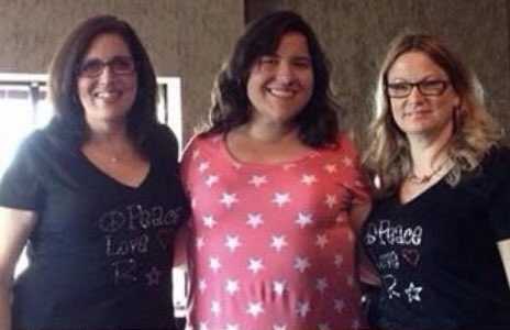 RStarArmy's tweet photo. It is with great sadness that we let you all know that @ConcertSandy has passed away. She was the heart &amp; soul behind this page and if you met her you know just how wonderful she was. We are blessed to have had her in our lives and to have been able to call her our friend. 💔🙏🏻 https://t.co/T4P6sWCBLT