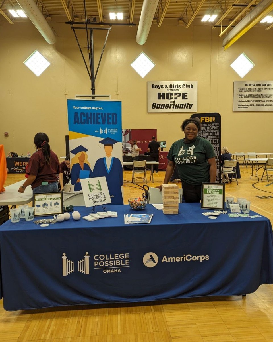 CollPossibleOMA's tweet image. Boys &amp;amp; Girls Club of the Midlands held a College &amp;amp; Career Fair a few weeks ago. Students visited our College Possible booth, played Jenga trivia to boost "college knowledge," and learned how we support students on their journey to college success!  #CollegePossible #BGCMidlands