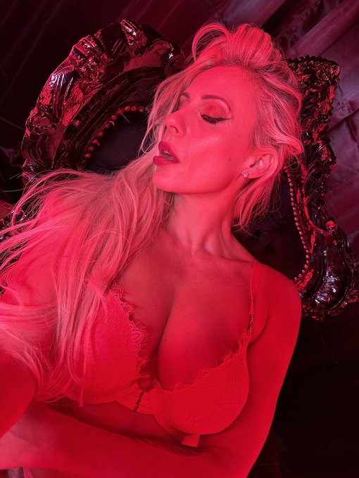 Some look out on my recent Lights shoot https://t.co/nbsPqm9ZkJ