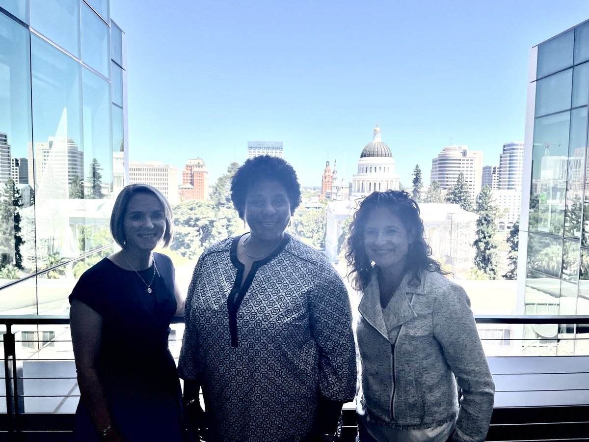 MettaFund's tweet photo. Last week, our CEO, @JanetYSpears visited the CA Governor's office to speak about the #MasterPlanForAging, #PublicPrivatePartnerships & #Philanthropy with @kimwadedc, @SSteenhausen,
@rosarioelena & agency leads.
"It's all about relationship-building."
#EldersMatter #CA4All https://t.co/gPg6ZFj5a3