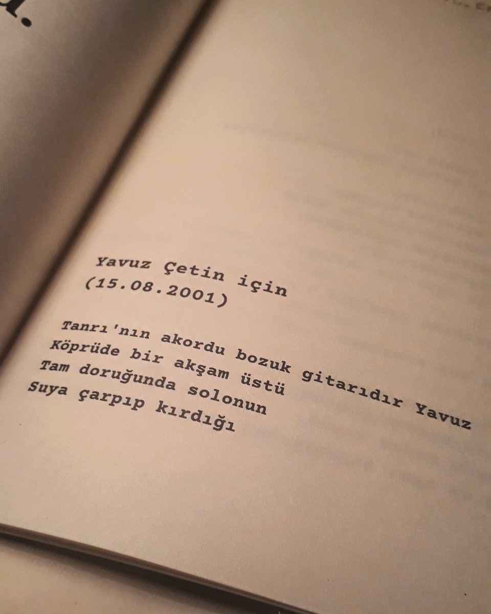 𝘡𝘦𝘺𝘯𝘦𝘱 (@zeynaplln) on Twitter photo 