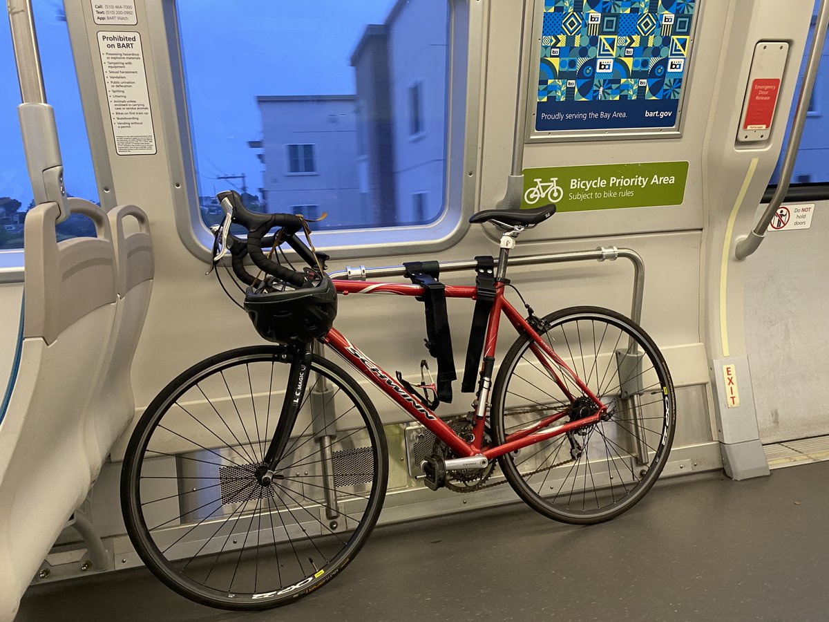 theodwf's tweet photo. Just published a little report on my commute to Marin this summer. It includes the good and the bad, including support for improved transit integration in the Bay Area. Check it out! https://t.co/hpcPCxMbH5 https://t.co/lPtKT5pOtS