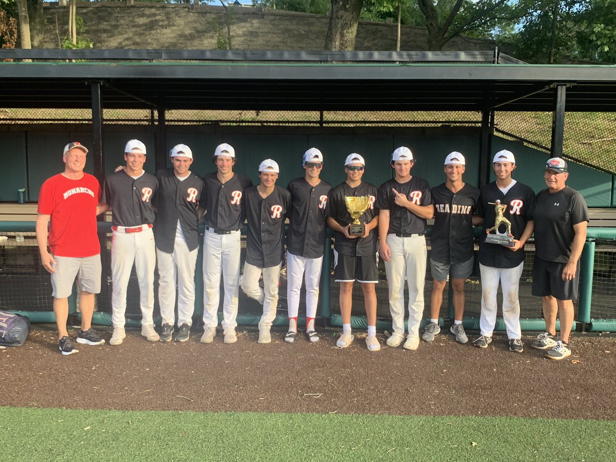 jpierce_rbrl's tweet photo. U18 finish undefeated season with a 2-1 comeback win over Brookline in the resumed game at Roxbury Latin. Tournament MVP Nick Mazzarellra combined with Bryan Beneke (2H, 2B) to bring both runs in. Ryan Mulvey pitched 3 scoreless for the win (fitting.). https://t.co/8FN9cD2pV7