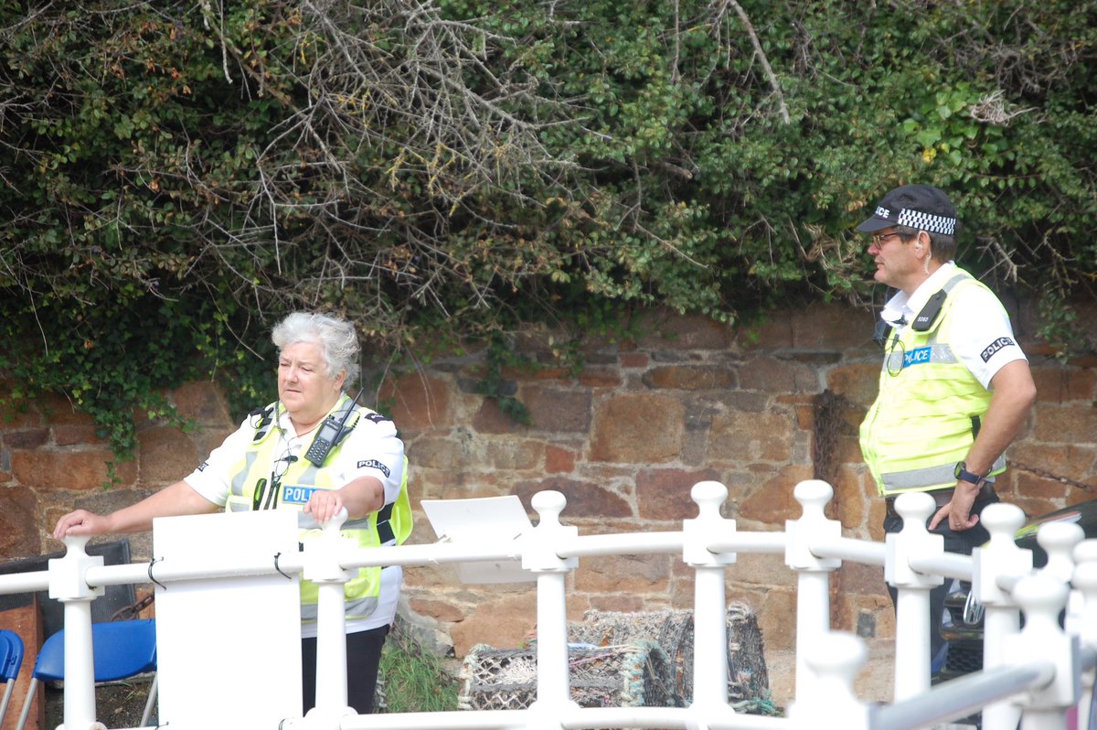 stjohnschurchje's tweet photo. Big #thankyou ๐๐ผ to @StJohnJersey Honorary Police and @PortsofJersey for help with planning, permits and parking ๐ at the #BeachService! ๐๏ธ https://t.co/UotpnYGwNY