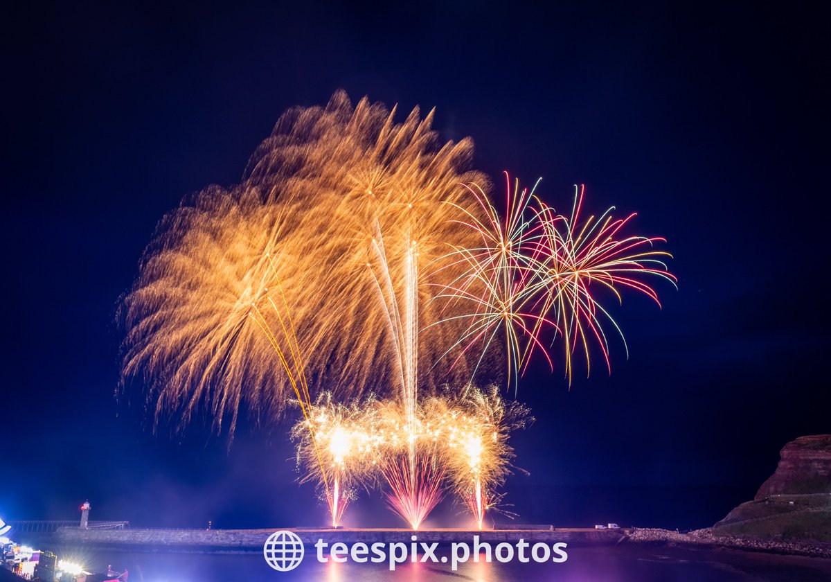 🎆 What a spectacular fireworks finale at the end of the 2023 @whitbyregatta The earlier rain didn’t put a damper on the show and the town was packed! Thank you for the amazing show Illumination Pyrotechnics Ltd 🎇 @TheScarboroNews 📷 Photos by: TeesPix.Photos