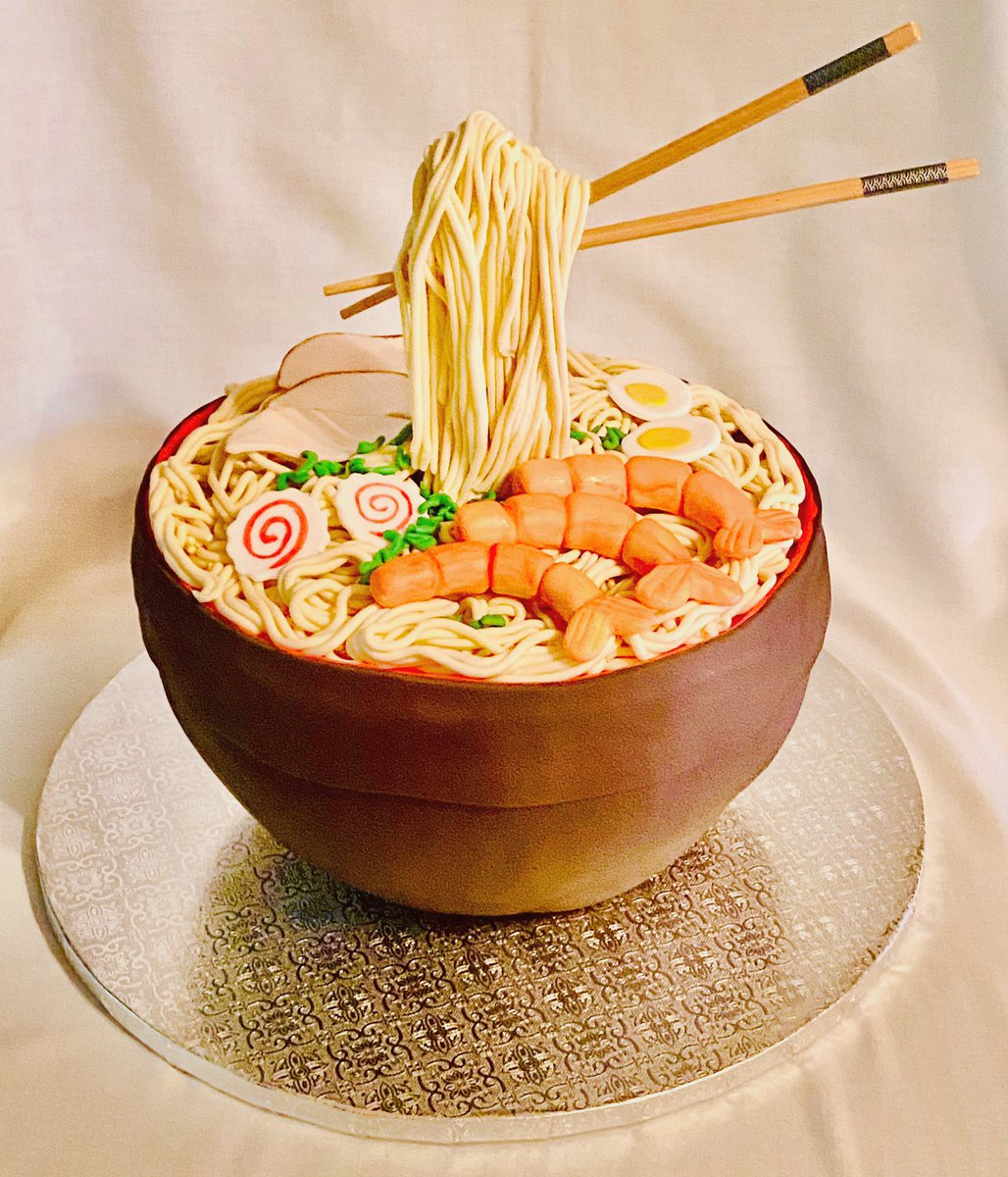LikealotCakes's tweet photo. This may be one of our favorite cakes! This ramen bowl was epic. 2.5 full batches of gluten free vanilla cake, vanilla buttercream filling, covered in fondant, with hand made fondant ramen noodles, shrimp, pork, &amp; onions. Don’t forget that gravity defying helping of ramen! https://t.co/xVh8MvoRuF