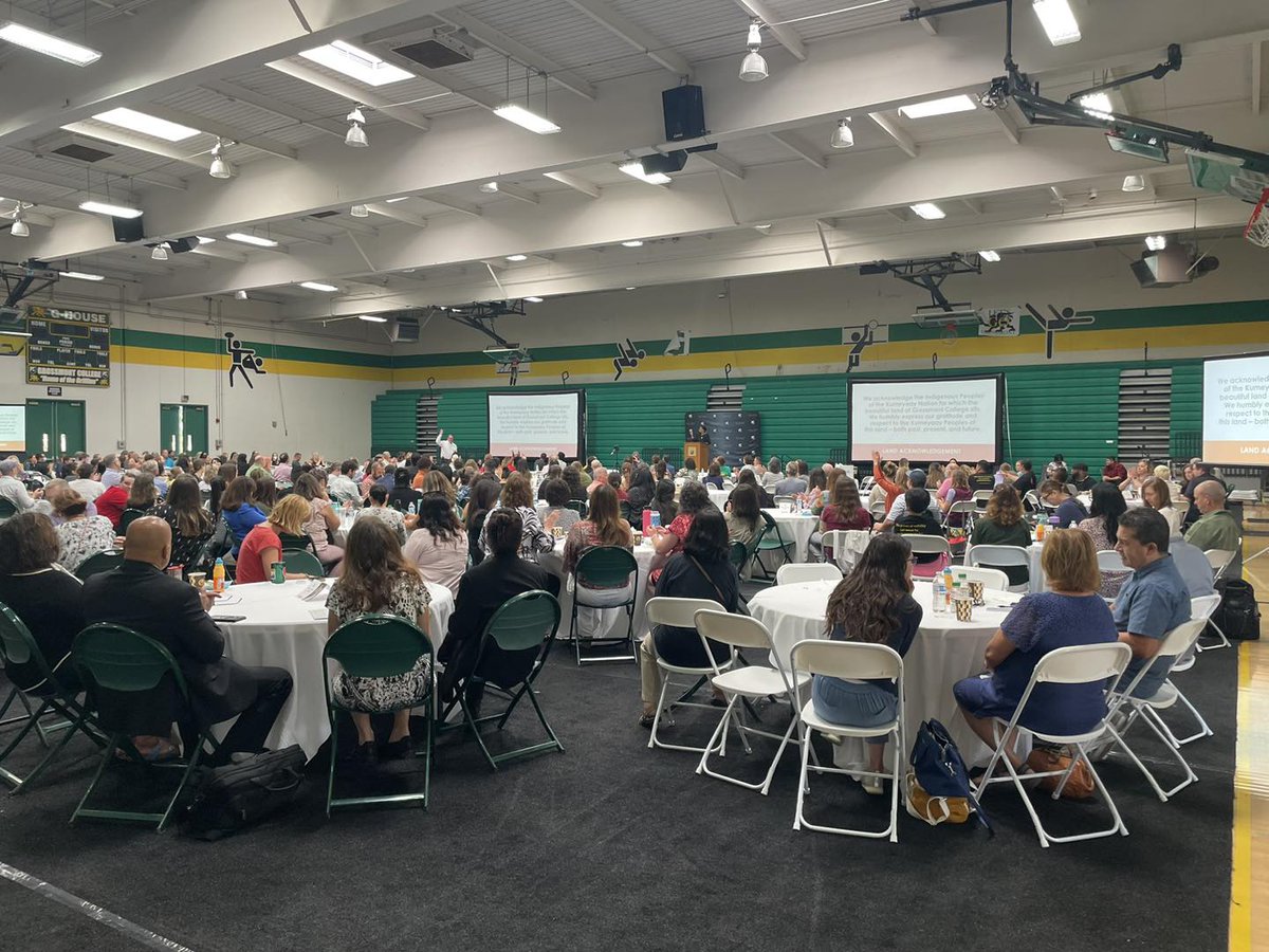 Huge turnout today!!! #ECSFCU is proud to be a part of community leaders building leaders. Welcome back
@gcccdtweets!  
We wish everyone a great year full of success!

#sponsorship #communitysponsorship