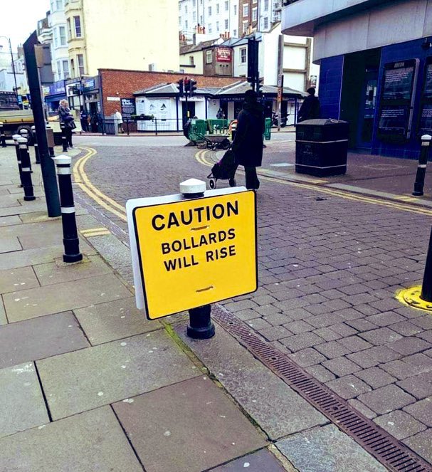 No Context Brits tweet media