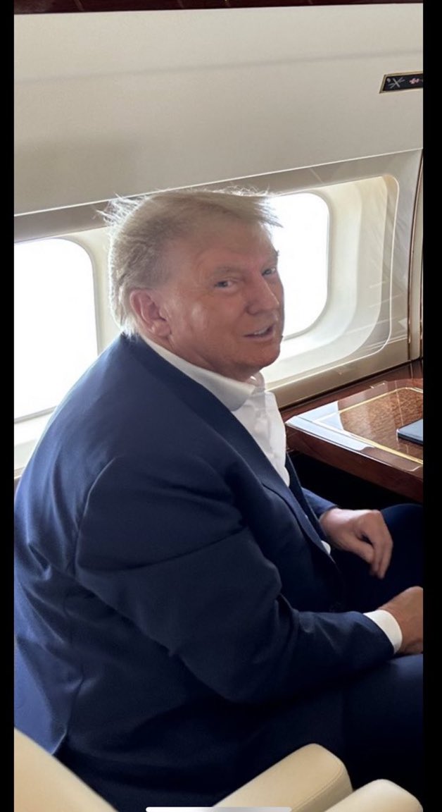 Republicans against Trump tweet media