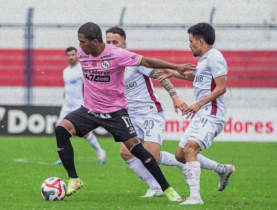 CristihanRobert's tweet photo. TENEMOS FECHA CONTRA ATLETICO GAU!

Todavia NO AL MIGUEL GRAU se confirma que nuestro partido ante Atletico Grau es el Lunes 21 de agosto 1pm en V.E.S una vez mas!
#Aseguirapoyando
#Adondevayas 
@HinchadaRosada https://t.co/agpDzDtiSJ