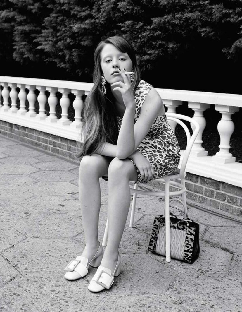 mia archive tweet media