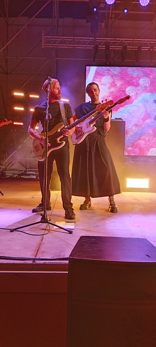 Rodrig0_Navas's tweet photo. Gran concierto #misscaffeina #CiudadReal https://t.co/PS6DQX2ymF