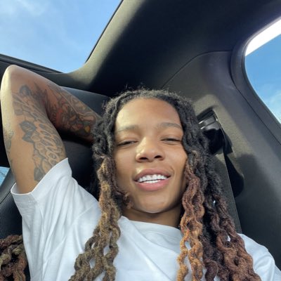 ButtaDripDrop's tweet photo. Watch us take off #NewProfilePic https://t.co/DxU0gvmJGZ
