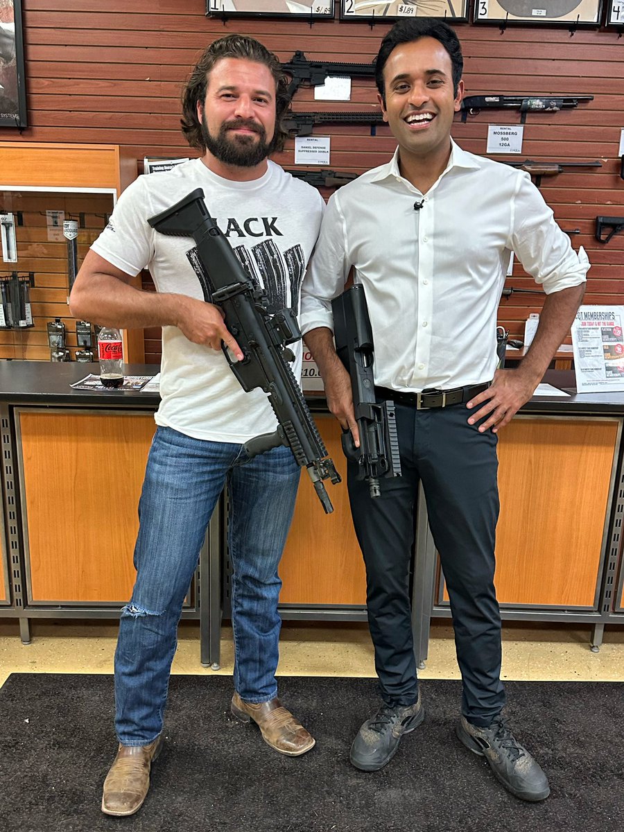 TheAKGuy's tweet image. Had a great time talking firearm policy with @VivekGRamaswamy