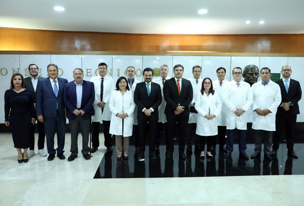zoerobledo's tweet photo. En un día histórico, la junta de gobierno del IMSS BIENESTAR hoy sesionó y tomó protesta a las y los primeros coordinadores estatales que lo representarán en: Baja California Sur, Ciudad de México, Colima, Nayarit, Sinaloa, Sonora, Tlaxcala, Veracruz y Zacatecas.

Con esto seguimos #avanzando y consolidando la institución de la cuarta transformación de atención #médica para personas sin seguridad social.

Estos nombramientos serán un brazo operativo importante para que toda la política del #presidente se pueda llevar a cabo en los estados.