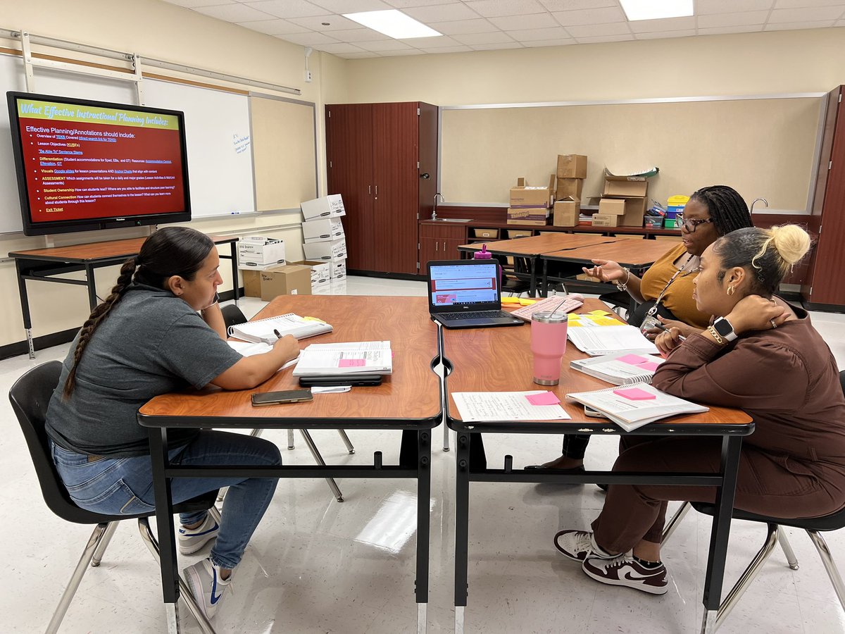 Felicite Piper Chandler tweet media