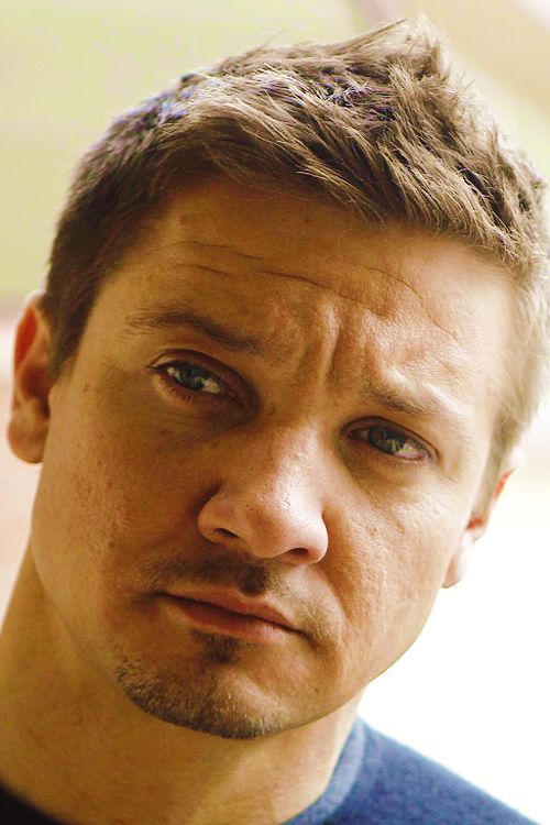 LisaStarbuck's tweet photo. Today I'm feeling sad and a little lonely. It's one of those days that I appreciate having this connection with @jeremyrenner, liking him makes me feel good! ❤️
#jeremyrenner #unstoppable #loveandtitanium #Rennervations #hawkeye #mayorofkingstown #aaroncross https://t.co/BZck8tqSIg
