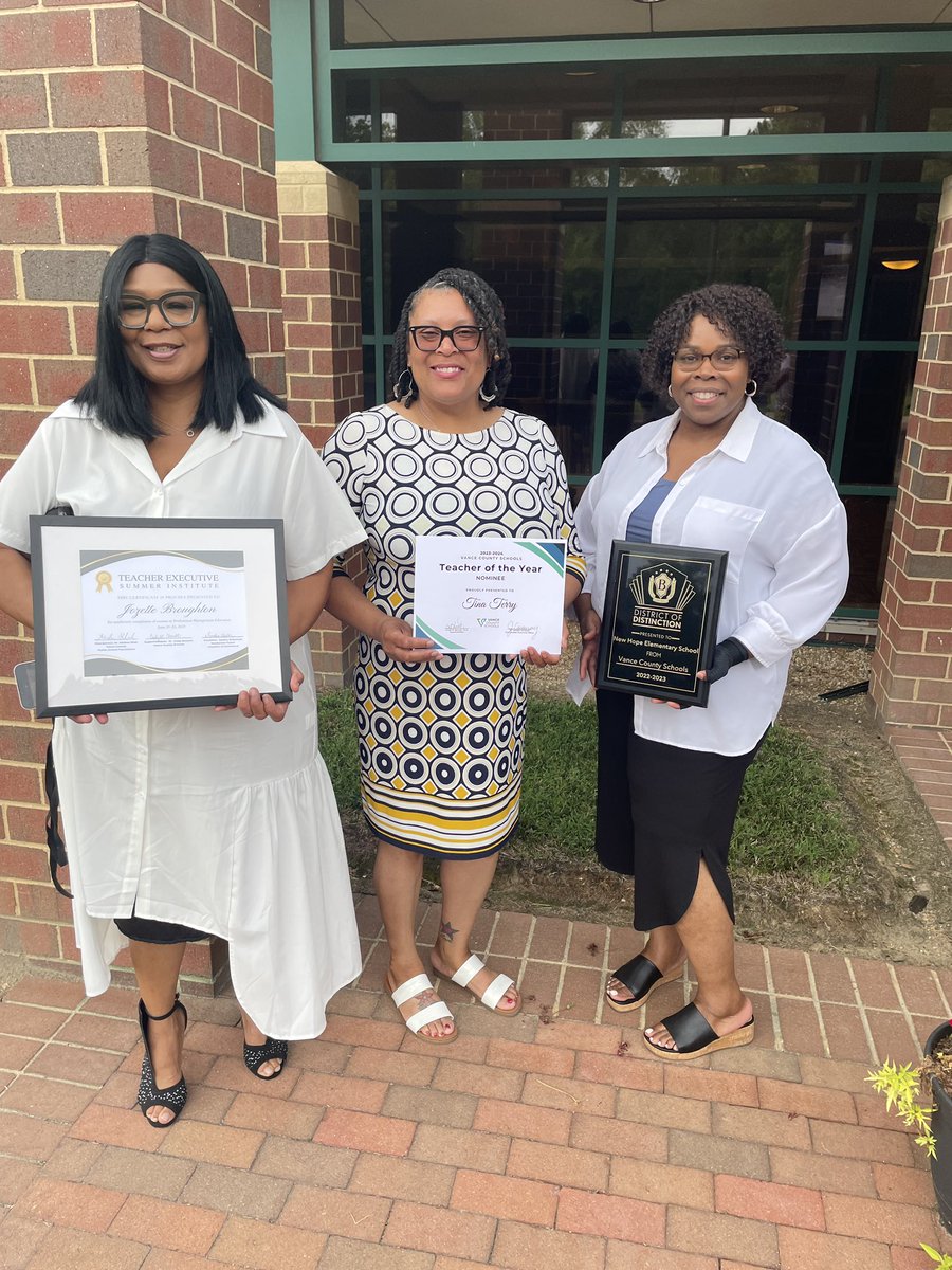 New Hope recognition at VCS Board Meeting. SY23-24
#BetaClubDistinction
#TeacheroftheYear
#TeachetExecutiveInstitute