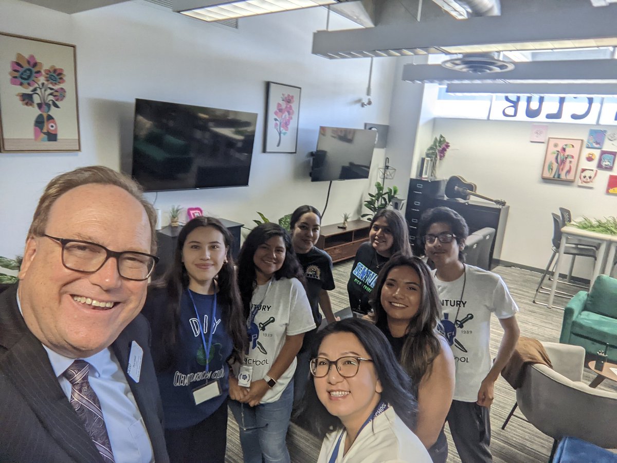 Finishing our first day of school at #SAUSD. It was great having the opportunity to visit Century High School and tour classrooms and #CTE labs with principal Nata Shin. Principal Shin and her staff are doing an incredible job for our community! #WeAreSAUSD #CTEsausd #CTE