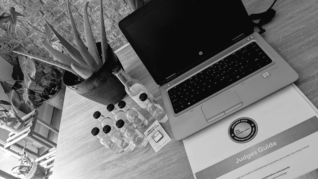 Judging results sent for @Thegincooperative awards. The gins I judged truly represented the outstanding quality and  complexity of #scottishgins and the incredible talents of our #scottishdistillers.
I was honoured to take part as a #communityjudge and can't wait for the results!