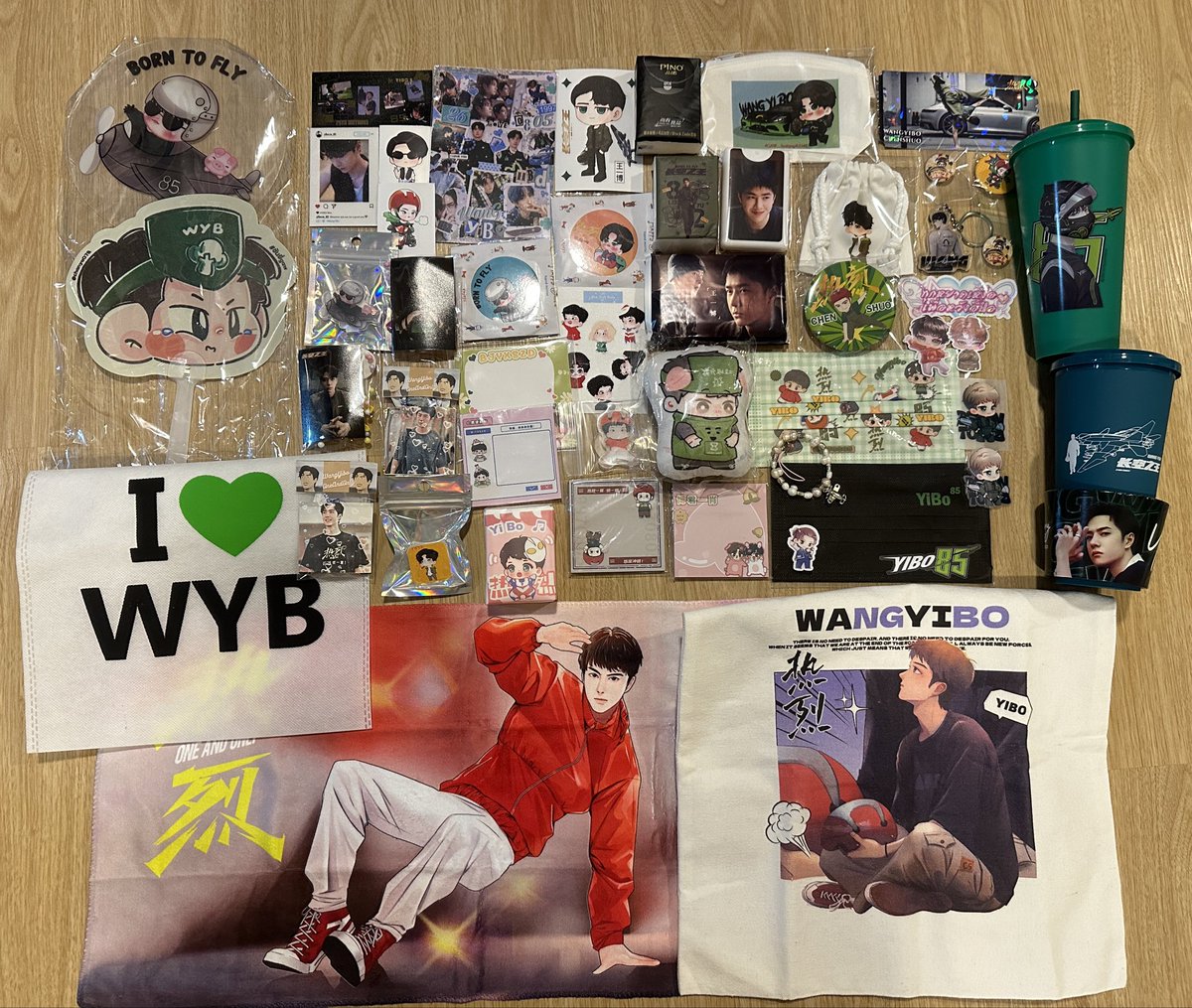 hugthebear4's tweet photo. ขออนุญาตรีวิว กอว. รวมของทุกคน ทุกแท็ก ทุกงานนะคะ เพราะบางชิ้นหนูจำไม่ได้ หนูขอโทษ🙏🏻😭 ขอบคุณทุกคนมากๆนะคะที่ใจดีกับหนูและขอบคุณผู้จัดงานทุกท่านด้วยค่าาา … แล้วเจอกันงานหน้าน้าาา ☺️
#WYB_OneAndOnly_TH #WYBLimitedEdition
#OneandOnlyPavalaiEdition
#BorntoFlyPavalaiEdition https://t.co/ufPLuaf59d