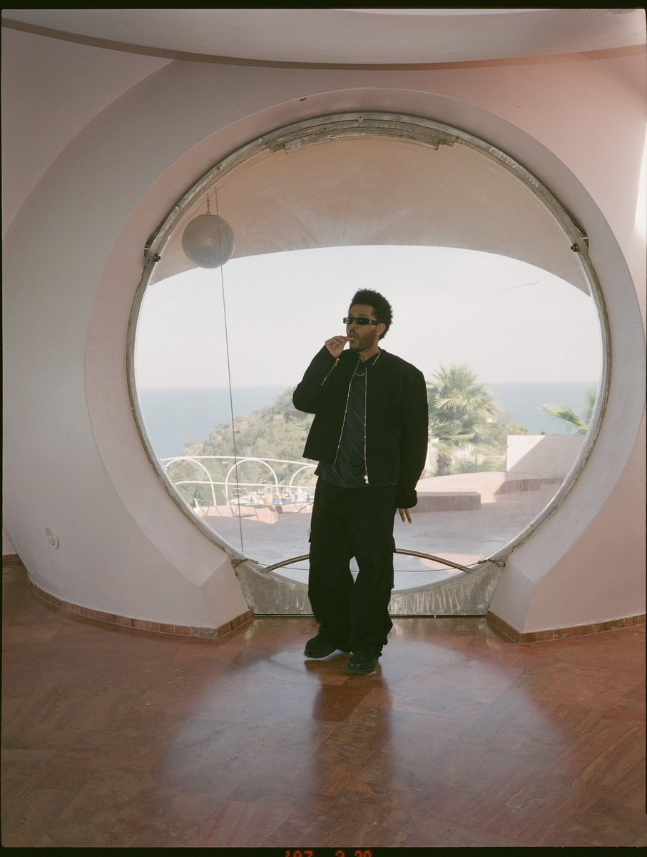 WeekndChart's tweet image. .@trvisXX, @theweeknd, and @sanbenito's 'K-POP' has now surpassed 100 million streams on Spotify.