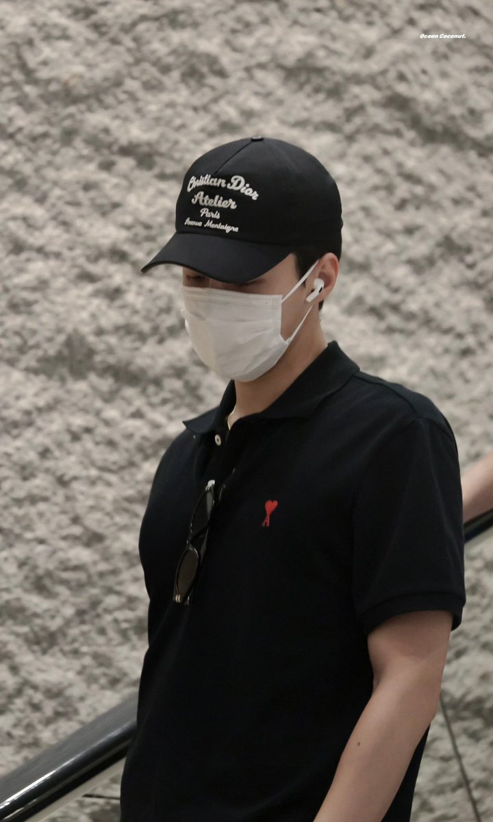 oceancoconut_'s tweet photo. 230815  ICN  ✈️

#SEHUN #세훈 #世勋 https://t.co/x3a2ezA9Jw
