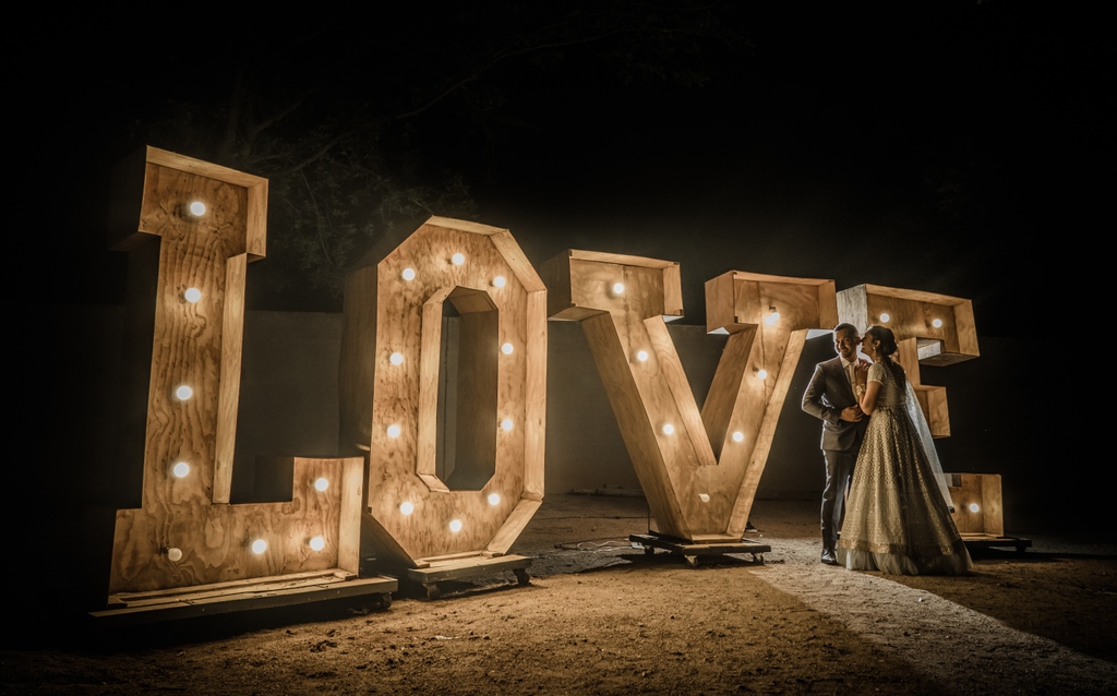 ⁣Light up your love with a night shot.

#wifeytobe #wifeyforlife #goals #marriagegoals #wifeysworld #fashion #instagood #wifeygoals #wedding #couple #cute #picoftheday #beautiful #smile #beauty #wifeystatus #hubby #marriage #marriedlife