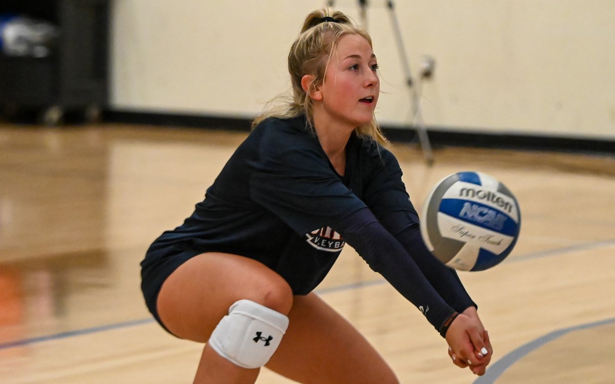 umarysports's tweet photo. SPYGLASS | @UMary_VB is back on the court with day one is in the scorebook! #BackInTheMAC #LifeAtMary https://t.co/c08oRZTx7E