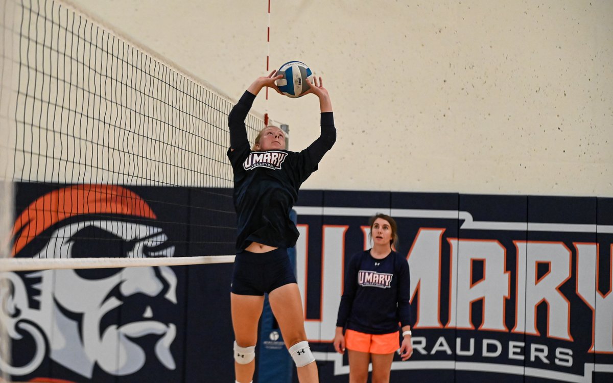 umarysports's tweet photo. SPYGLASS VOLUME 2 | Here's a little more of Day 1's MAC ATTACK by @UMary_VB! #BackInTheMAC #LifeAtMary https://t.co/nnIbQ9G3hd