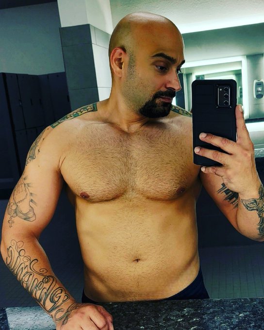 #Gypsy #gymrat #gym #gymmotivation #Chest #bodybuilding https://t.co/012wSsHFMb<a href="/tag/gypsy"class="tags">#Gypsy</a><a href="/tag/gymrat"class="tags">#gymrat</a><a href="/tag/gym"class="tags">#gym</a><a href="/tag/gymmotivation"class="tags">#gymmotivation</a><a href="/tag/chest"class="tags">#Chest</a><a href="/tag/bodybuilding"class="tags">#bodybuilding</a>