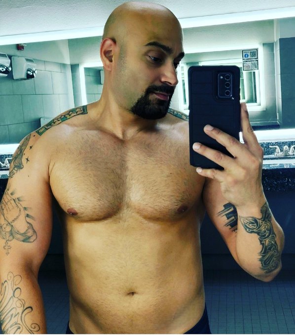 #Gypsy #gymrat #gym #gymmotivation #Chest #bodybuilding https://t.co/Ux8TGAZv1E<a href="/tag/gypsy"class="tags">#Gypsy</a><a href="/tag/gymrat"class="tags">#gymrat</a><a href="/tag/gym"class="tags">#gym</a><a href="/tag/gymmotivation"class="tags">#gymmotivation</a><a href="/tag/chest"class="tags">#Chest</a><a href="/tag/bodybuilding"class="tags">#bodybuilding</a>