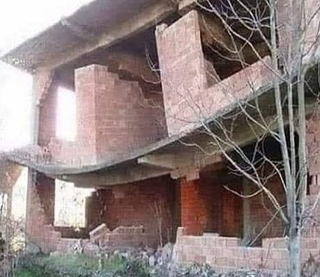 —Hijo ¿seguro que eso está bien?
—Tranquila mamá. Que ya estoy en primer semestre de Ingeniería Civil. A eso le llamamos "flexión permisible".