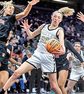 CalHiSports's tweet photo. Congrats McKenna Woliczko (Archbishop Mitty, San Jose).
2022-23 Girls Freshman State Athlete of Year.
First ever from Mitty (&amp; yes checked Kerri Walsh wasn't Athlete of Yr until soph). McKenna's other sport softball.
@mitty_wbb @HaroldAbend @DarrenSabedra 
https://t.co/rs2bMEEz3j https://t.co/A9Soi3I0QO