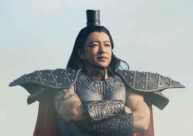 junya14wtb's tweet photo. 韓国俳優のコン・ユとか大沢たかお系統の顔だねって言われたから（決して似てるとは言われてない）、じゃあ俺はじゅんやだからコン・ジュだねって言ったらコンジュは韓国語でお姫様って意味らしい。
どうもコンジュです。 https://t.co/Lp9x5p6qtJ