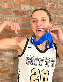 CalHiSports's tweet photo. Congrats McKenna Woliczko (Archbishop Mitty, San Jose).
2022-23 Girls Freshman State Athlete of Year.
First ever from Mitty (&amp; yes checked Kerri Walsh wasn't Athlete of Yr until soph). McKenna's other sport softball.
@mitty_wbb @HaroldAbend @DarrenSabedra 
https://t.co/rs2bMEEz3j https://t.co/A9Soi3I0QO