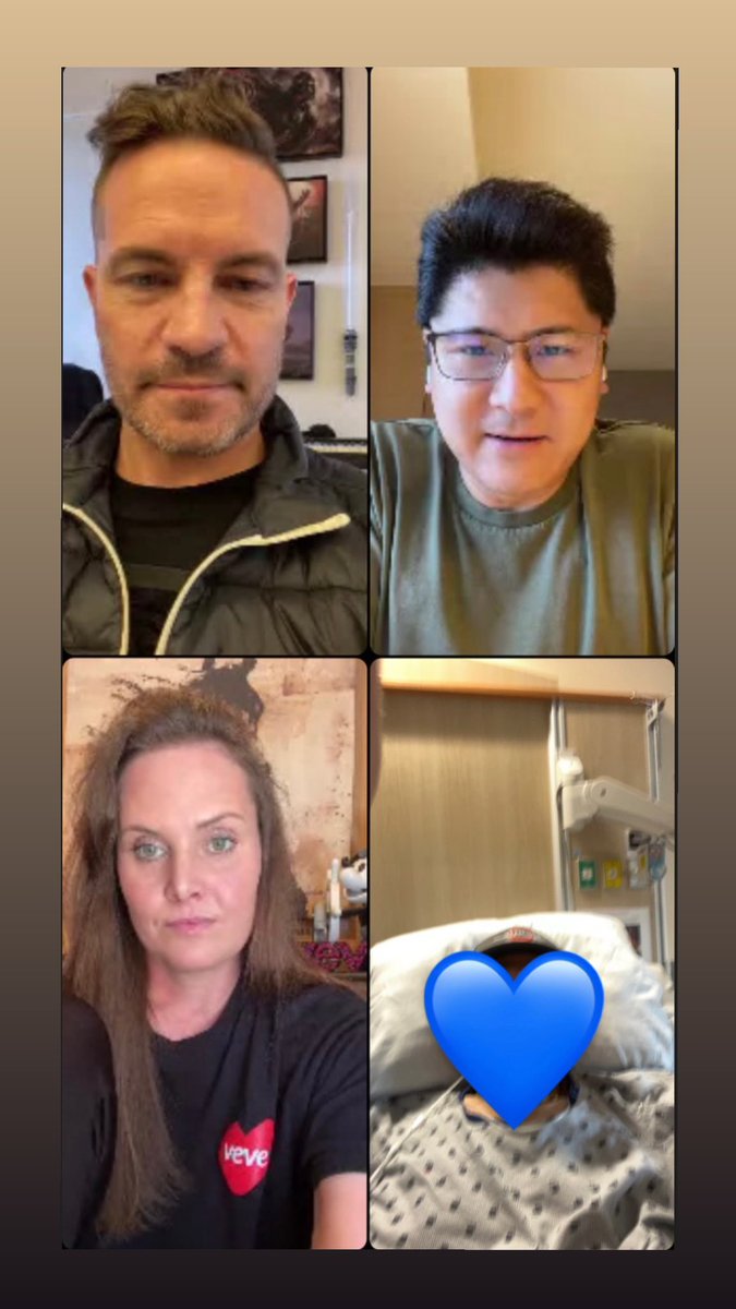 VeVeMagic's tweet image. I want to say a special thank you to the @veve_official &amp;amp; @ecomi_ team for the love they’ve showed @SiliconSecure and myself. @DavidYuNZ &amp;amp; @Daniel00077 made time, with us spread across 3 countries, to bring hope to him during his darkest days. #veve #vevefam