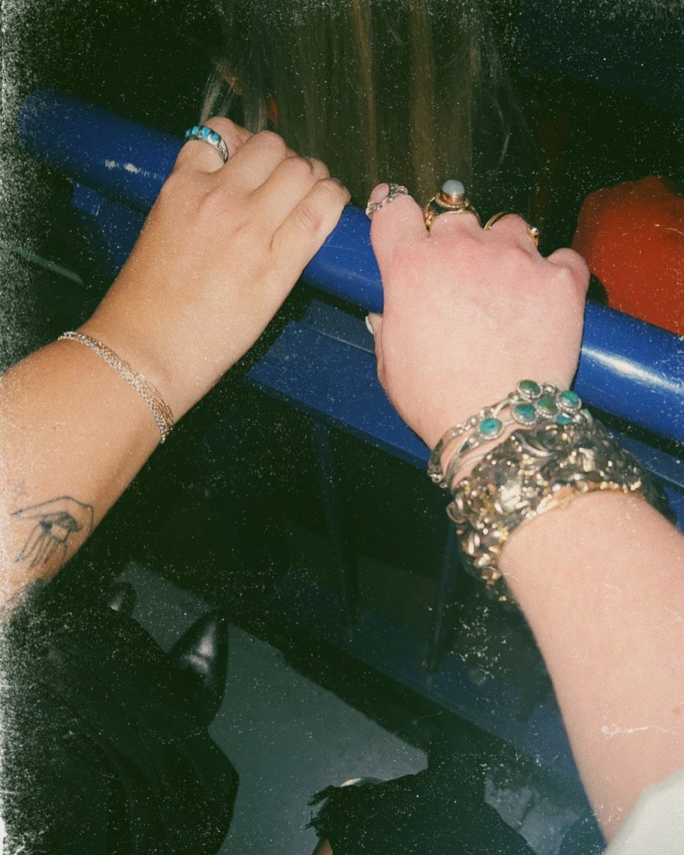 BeckuhBeck's tweet image. Excited to be a #LiveNationAmbassador! Of course, I chose to spotlight Greta Van Fleet’s #Starcatcher tour first. Seriously their best performance yet! (and I’d say that even if this wasn’t an ad) 

🎟️ bit.ly/3qoQNaN
#AD