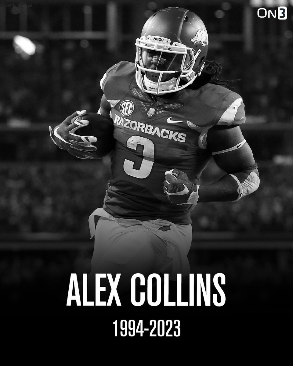 On3sports's tweet image. Former Arkansas RB Alex Collins has passed away🙏

1 of 4 SEC RBs all time to rush for 1,000 yards in 3 straight years. Legend.

on3.com/college/arkans…
